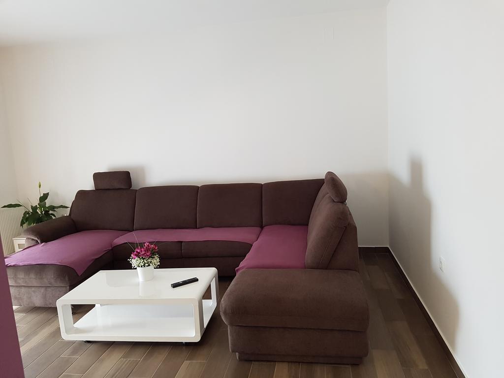 Apartments Tereza Senj  Bagian luar foto
